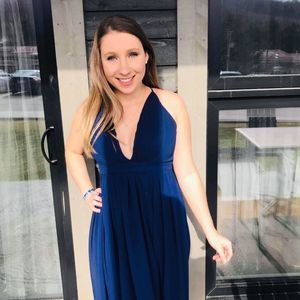 Meet your Posher, Joanie